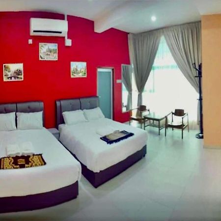 Hotel Puteri Miqaila Seri Iskandar Exterior photo