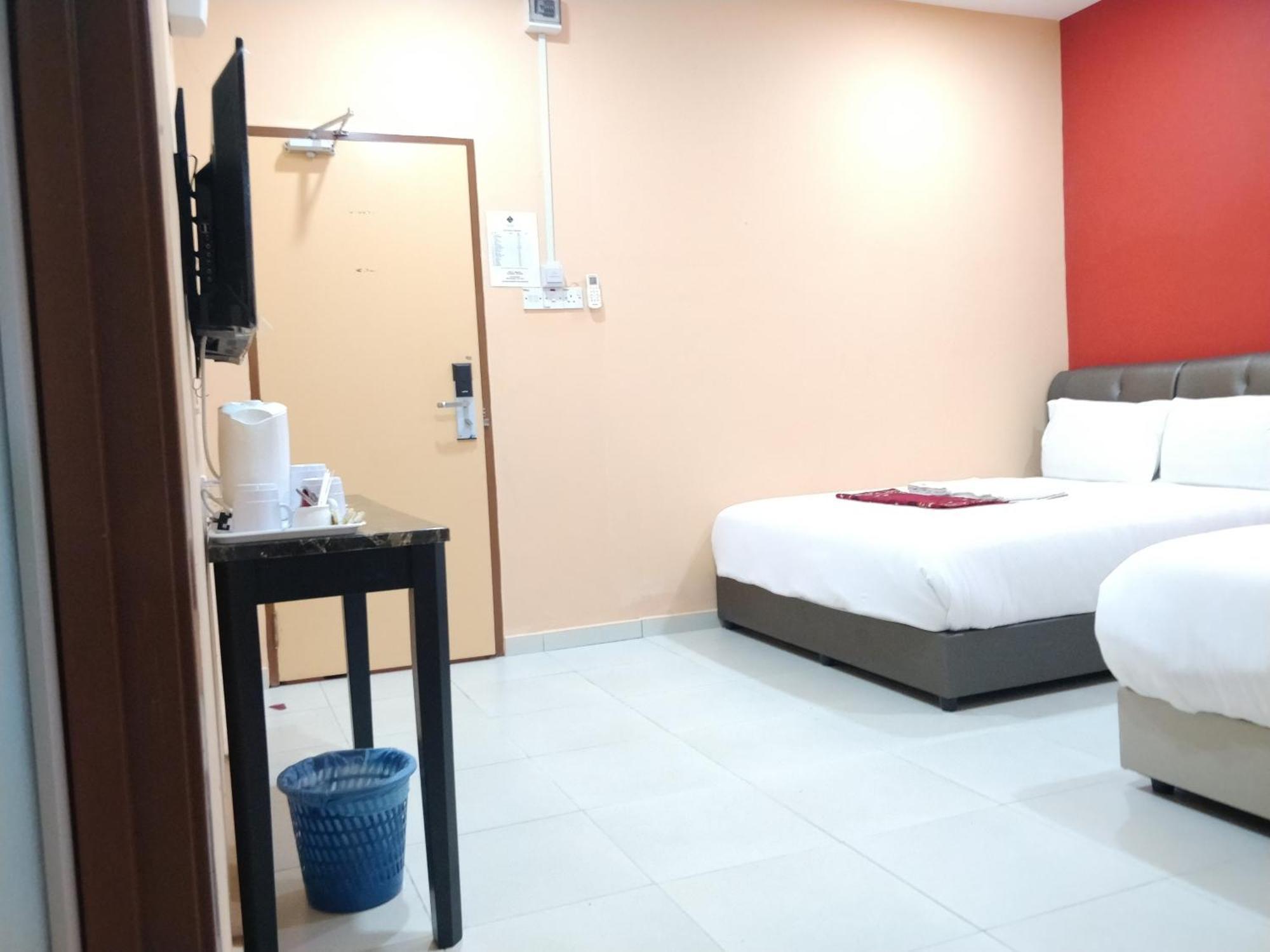 Hotel Puteri Miqaila Seri Iskandar Exterior photo