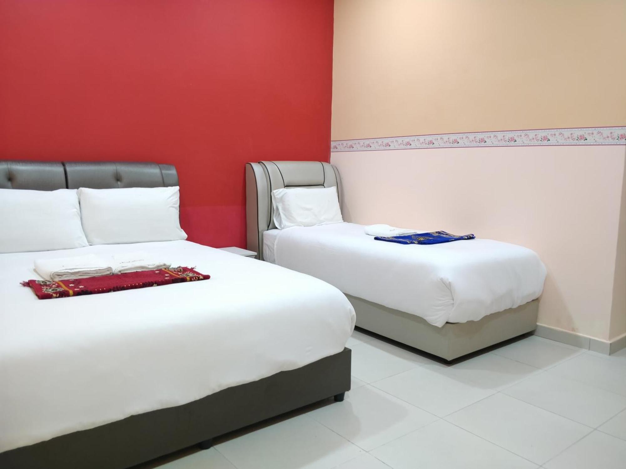 Hotel Puteri Miqaila Seri Iskandar Exterior photo